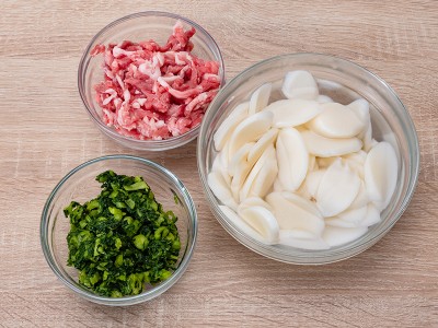 食譜-雪菜肉絲炒年糕