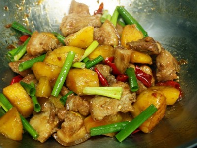 食譜-地瓜燒肉