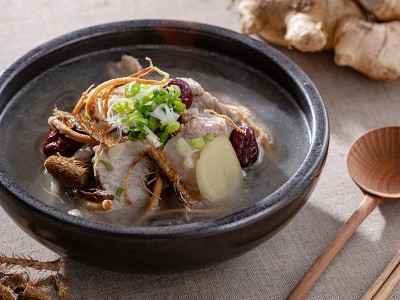 食譜-刺五加人參排骨湯
