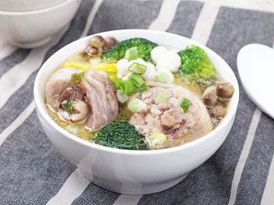 食譜-蔥雞湯鮮蔬鍋