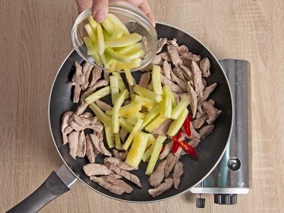食譜-西瓜皮炒豬柳