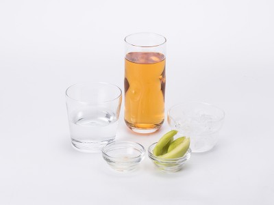 食譜-青澀（梅酒情人果氣泡飲）