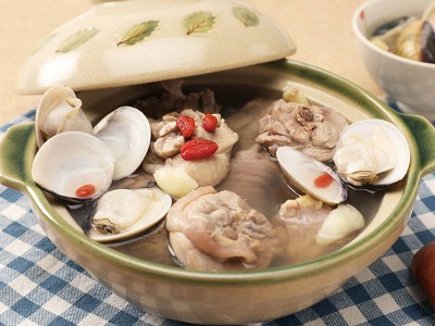 食譜-蒜頭蛤蜊雞湯