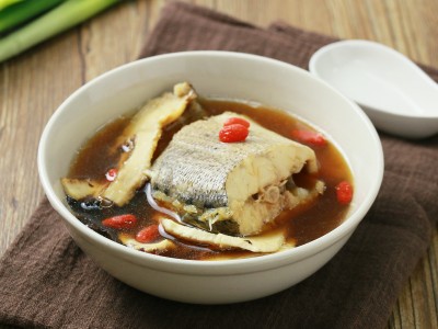 食譜-明目養肝鱸魚湯
