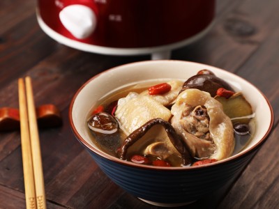 食譜-栗子香菇雞湯