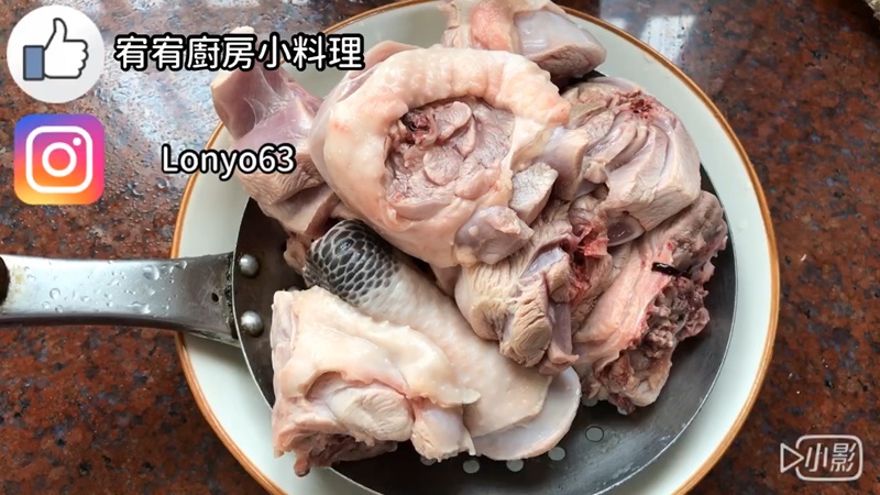 1554964725664060.jpg 1雞肉過熱水.jpg